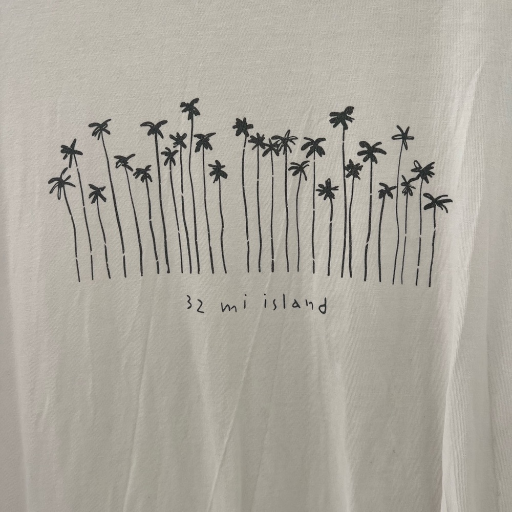 32 Mile Island Tee